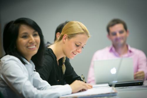SHU MBA with internship international students acquire work experience and academic knowledge simultaenously.