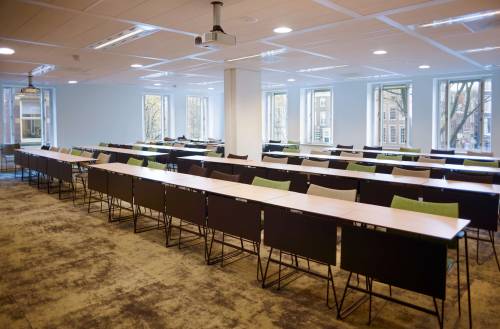 Nyenrode lecture room.
