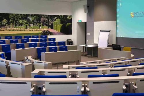 Nyenrode lecture room.
